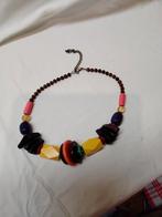 Mooie halsketting met leuke details, Enlèvement