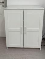 Kast Brimnes en 2 stoelen, Ophalen, 50 tot 100 cm, Zo goed als nieuw, Minder dan 100 cm