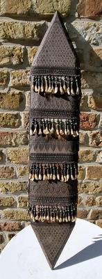 DAYAK SCHILD Indonesië Borneo, Antiek en Kunst, Verzenden