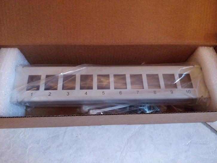 HMF 10" Keystone Patchpanel, Computers en Software, Serverkasten, Nieuw, Ophalen of Verzenden