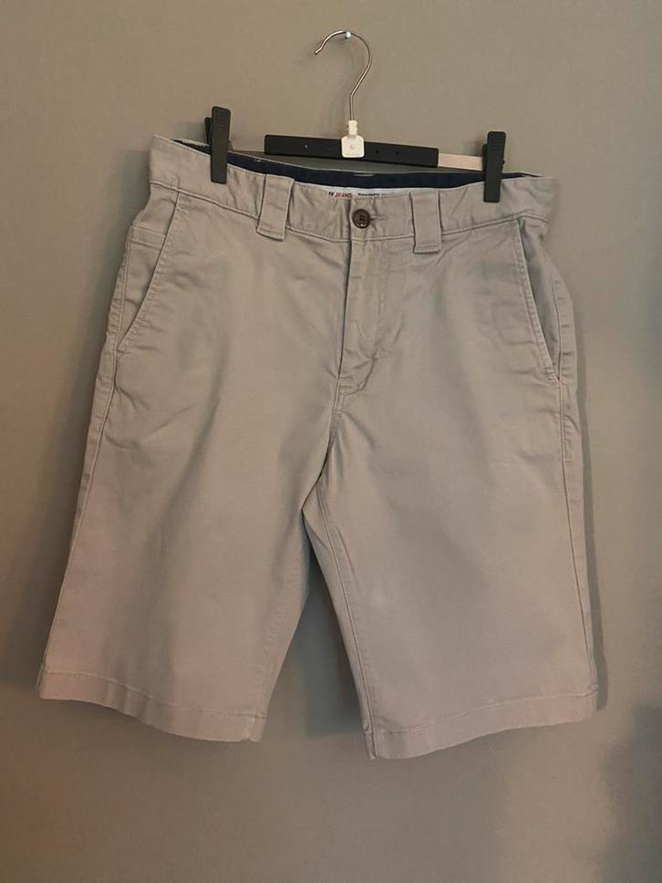 Short beige - Tommy Jeans - jongens - maat 29, Kleding | Heren, Broeken en Pantalons, Gedragen, Ophalen of Verzenden