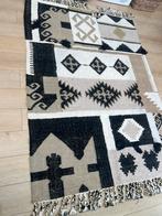 Très beau tapis kilim maison du monde, Maison & Meubles, Comme neuf