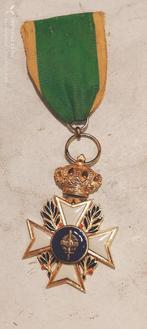 Médailles de l'Ordre de l'UNAO, Collections, Objets militaires | Général, Enlèvement