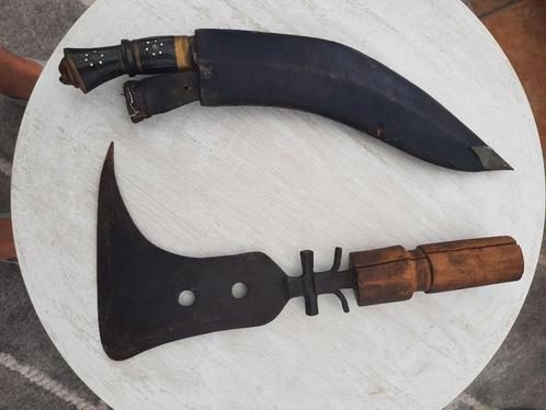 ANTIEKE SIKKEL MANGBETU EN DOLK, Antiek en Kunst, Antiek | Gereedschap en Instrumenten, Ophalen