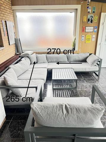 LOUNGESET beschikbaar voor biedingen