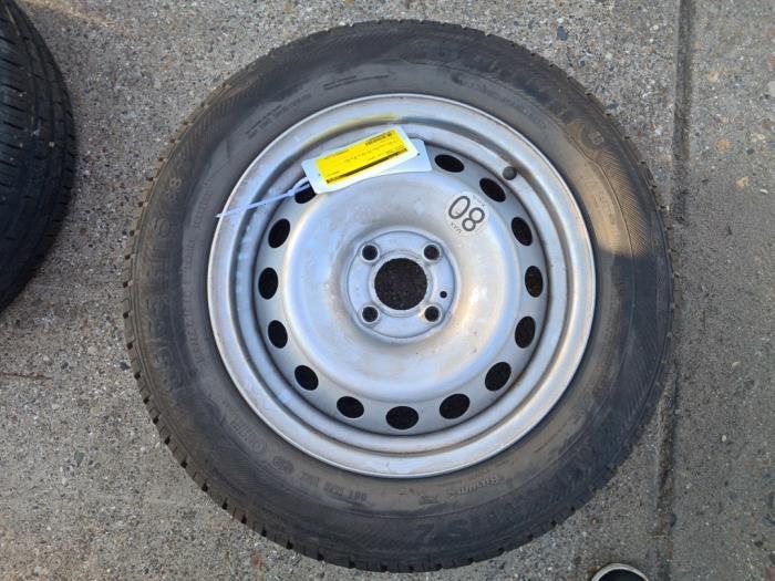 Reservewiel van een Dacia Logan, Auto-onderdelen, Banden en Velgen, Velg(en), Personenwagen, Gebruikt, 3 maanden garantie