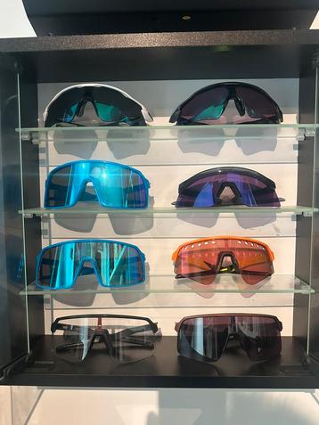 Oakley Sutro & Hydra beschikbaar voor biedingen
