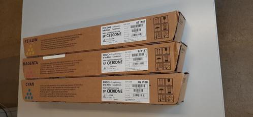 ricoh C830DNE (1 GEEL + 1 BLAUW + 1 ROOD), Computers en Software, Printerbenodigdheden, Nieuw, Ophalen of Verzenden