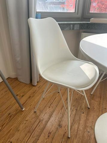 Eetstoelen jysk ikea beschikbaar voor biedingen