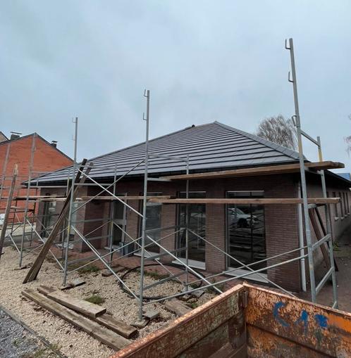 Stelling / stijger gegalvaniseerd - voor +-120m2 gevel, Doe-het-zelf en Bouw, Steigers, Zo goed als nieuw, Gevelsteiger, 5 meter of hoger