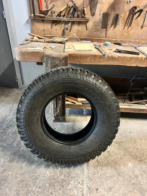 Terreinbanden R16 - 5 banden, Auto-onderdelen, Banden en Velgen, Band(en), 16 inch, Overige, 235 mm, Terreinwagen, Gebruikt, Ophalen