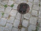 Oude Kachel wafelijzer, Ophalen