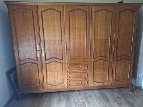 Grote vintage kleerkast in massief hout – 5 deuren + lades –, Huis en Inrichting, Kasten | Kleerkasten, Zo goed als nieuw, 150 tot 200 cm