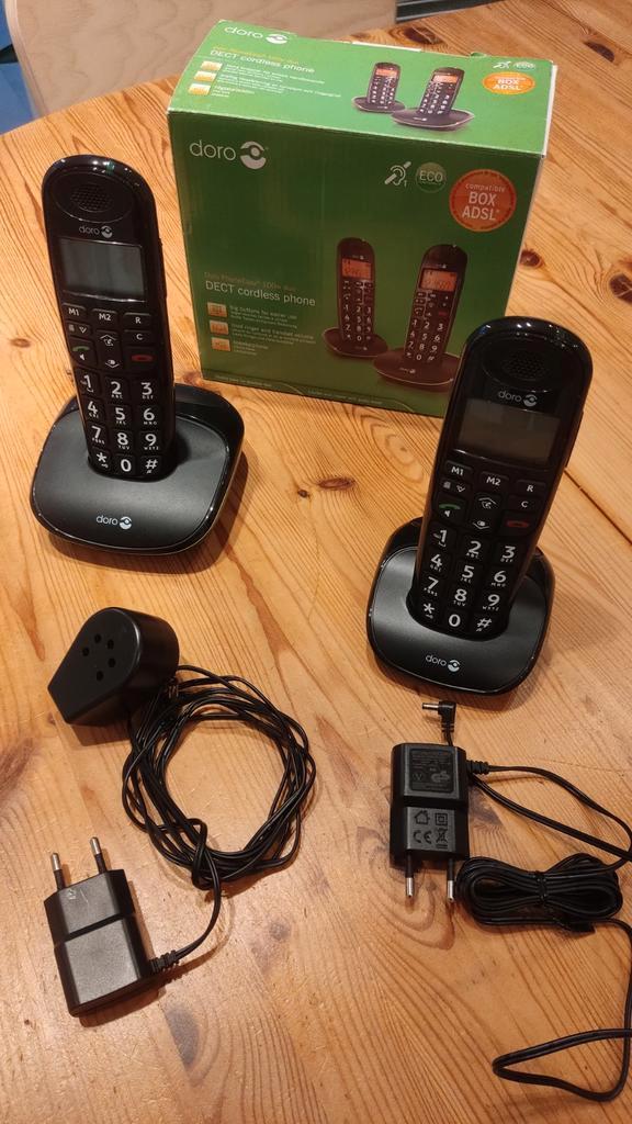 Doro PhoneEasy 100w duo nieuwstaat, Telecommunicatie, Vaste telefoons | Handsets en Draadloos, Zo goed als nieuw, 2 handsets, Ophalen