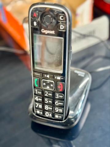 GIGASET E720 - DRAADLOZE TELEFOON VOOR SENIOREN beschikbaar voor biedingen