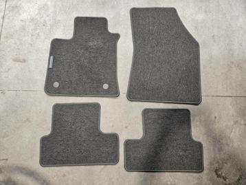 Tapis de sol Renault Megane modèle de 2022, Enlèvement