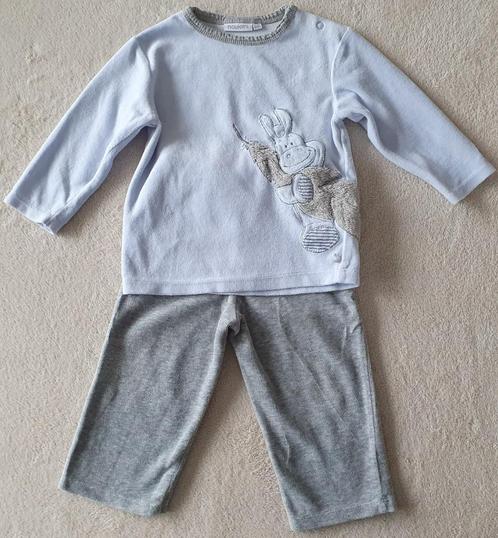 Pyjama 2 pièces velours bleu ciel/gris - T18 mois - Noukie's, Enfants & Bébés, Vêtements de bébé | Taille 80, Comme neuf, Garçon