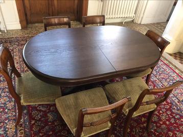 Table de salle à manger en chêne massif + 6 chaises