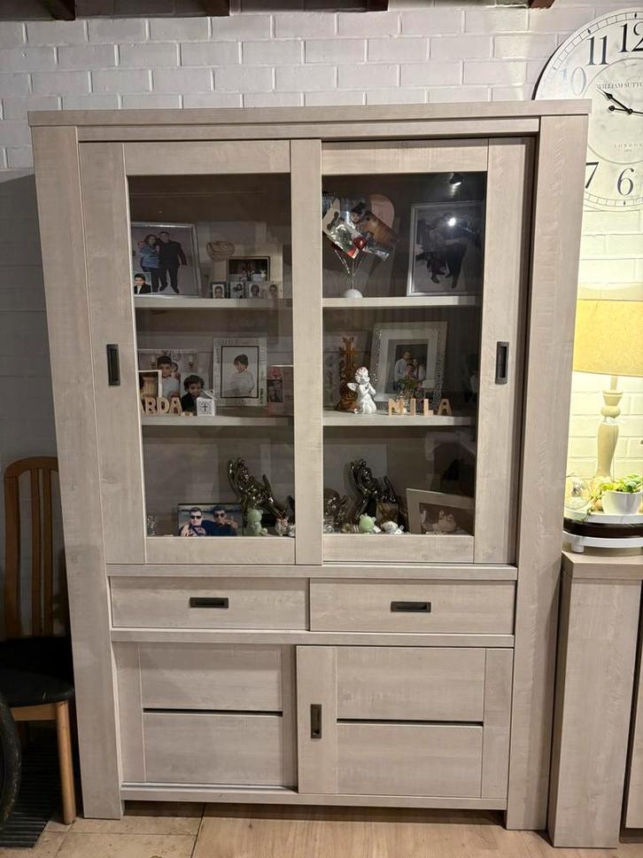 Vitrinekast, dressoir, eettafel, 2 fauteuil’s (elektrisch), Maison & Meubles, Armoires | Buffets, Comme neuf, Enlèvement
