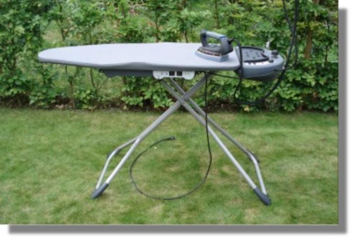 strijksysteem, Elektronische apparatuur, Strijkijzers en Strijkplanken, Nieuw, Strijkijzer met snoer, Ophalen