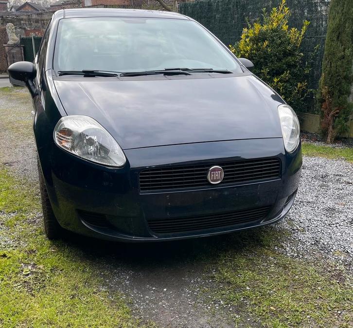 Fiat punto, Autos, Fiat, Particulier, Punto, ABS, Airbags, Air conditionné, Bluetooth, Verrouillage central, Vitres électriques