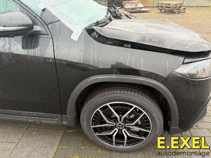 Spatbord rechts Mercedes EQA kleur 191 vanaf 2021, Auto-onderdelen, Carrosserie, Spatbord, Mercedes-Benz, Rechts, Gebruikt, Herkomst onderdeel bekend