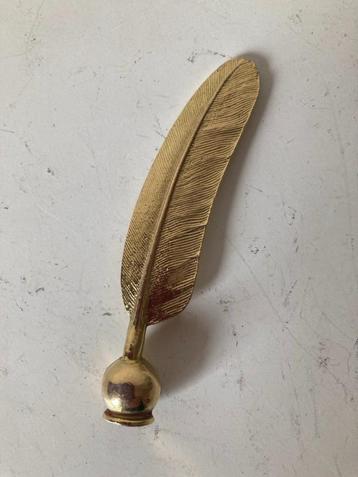 Vintage messing leeswijzer beschikbaar voor biedingen