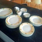 Service vaisselle Guy Degrenne porcelaine- série sucré salé, Ophalen, Zo goed als nieuw