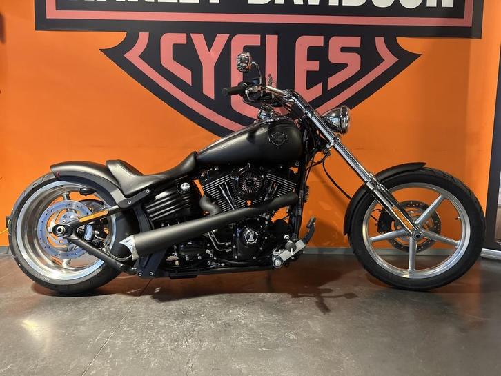 Harley-Davidson Rocker C FXCWC (bj 2011), Motoren, Motoren | Harley-Davidson, Overig, meer dan 35 kW