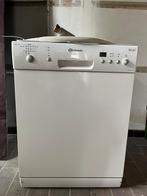 vaatwasmachine semi inbouw Bauknecht, Elektronische apparatuur, Vaatwasmachines, Ophalen, Gebruikt, Tussenbouw