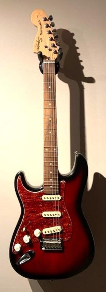 Fender LH Squier Stratocaster Linkshandig ****  VERKOCHT ***