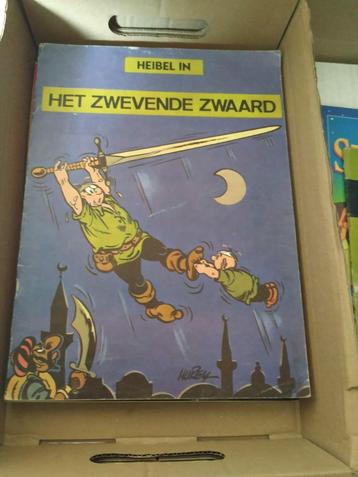 strip Heibel in het zwevende zwaard beschikbaar voor biedingen