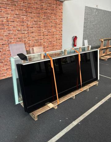 Glazen schuifwanden getint 8 stuks nieuw beschikbaar voor biedingen