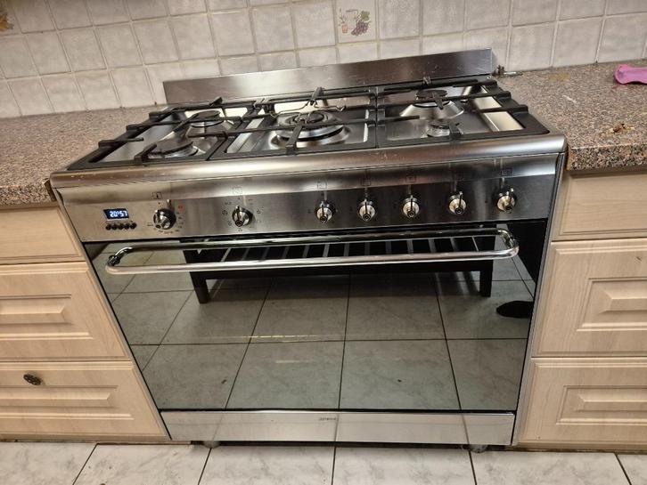 Smeg Fornuis CG90X9, Elektronische apparatuur, Fornuizen, Gebruikt, Vrijstaand, Elektrisch, 5 kookzones of meer, Grill, Hete lucht
