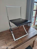 6 chaises

"Luisa", Marcello Cuneo, Enlèvement