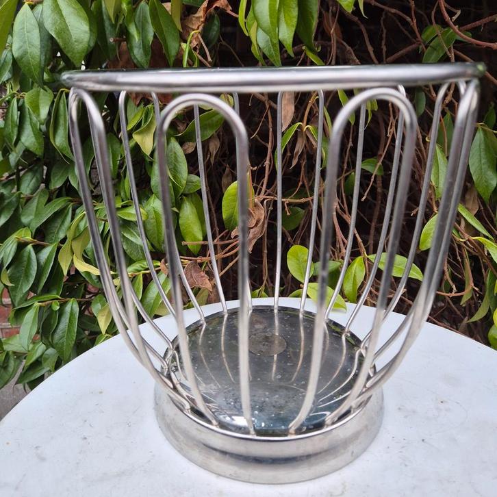 Alessi, bol à fruits ou bol à agrumes de designer italien, Antiquités & Art, Antiquités | Ustensiles de cuisine, Enlèvement ou Envoi