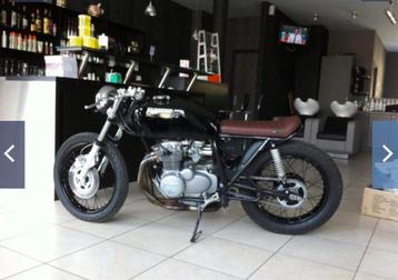 Café racer Honda 400 four ancêtre 