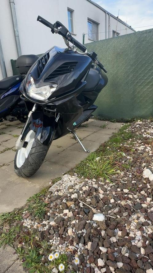 aerox Aklasse, Fietsen en Brommers, Scooters | Yamaha, Gebruikt, Aerox, Klasse A (25 km/u), Tweetakt, Ophalen