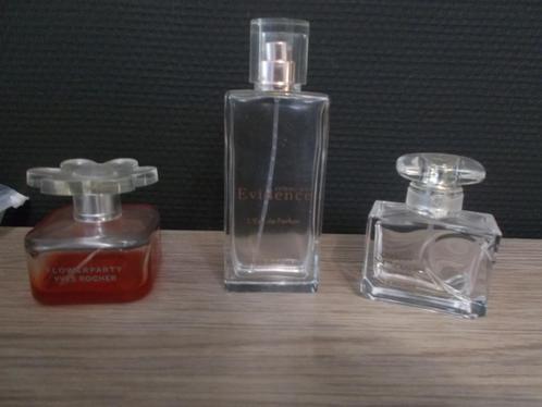 B - Lot 3 flacons / bouteilles de parfums vide Yves Rocher, Verzamelen, Parfumverzamelingen, Overige typen, Ophalen of Verzenden