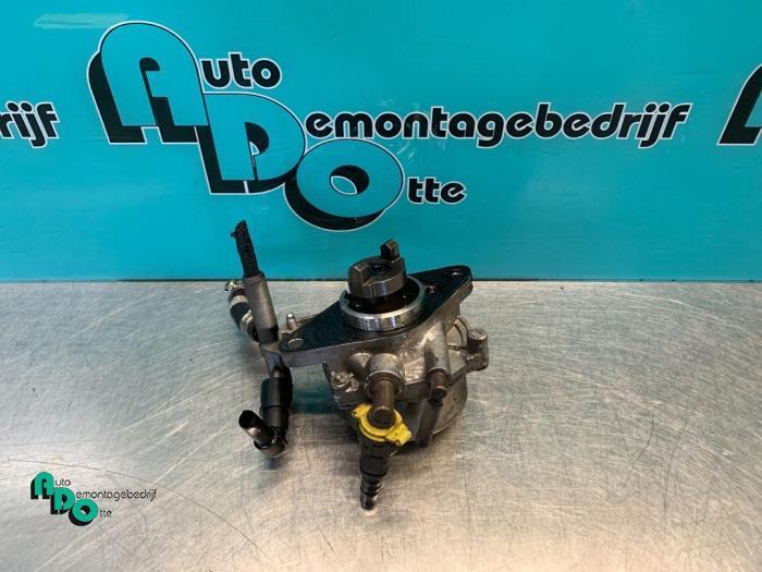 Vacuumpomp (Diesel) van een Opel Corsa (Corsa D 07-), Auto-onderdelen, Motor en Toebehoren, Opel, Gebruikt, 3 maanden garantie
