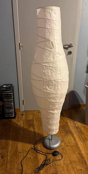 Lampadaire en papier de chez IKEA  beschikbaar voor biedingen