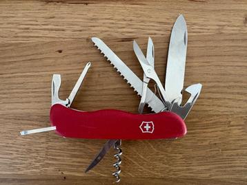 Victorinox Outrider Groot Zwitsers zakmes met 14 functies beschikbaar voor biedingen