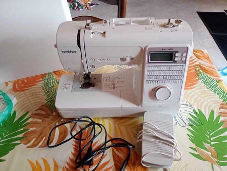 Brother Innov-is A80, Hobby en Vrije tijd, Naaimachines en Toebehoren, Gebruikt, Naaimachine, Brother, Ophalen