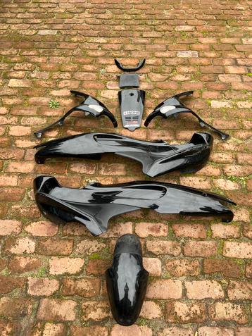 Gilera runner kappenset glans zwart beschikbaar voor biedingen