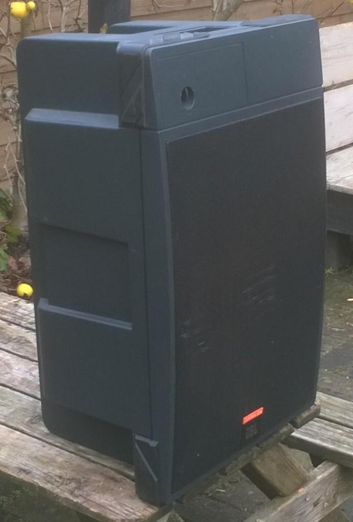 Luidsprekers JBL Control 12SR 200 Watt, 2 stuks, Audio, Tv en Foto, Luidsprekerboxen, Zo goed als nieuw, Overige typen, 120 watt of meer