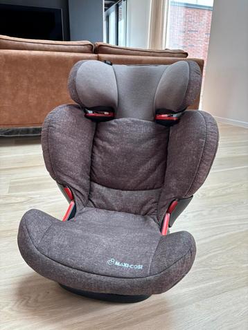 Maxi-Cosi autostoel met isofix beschikbaar voor biedingen
