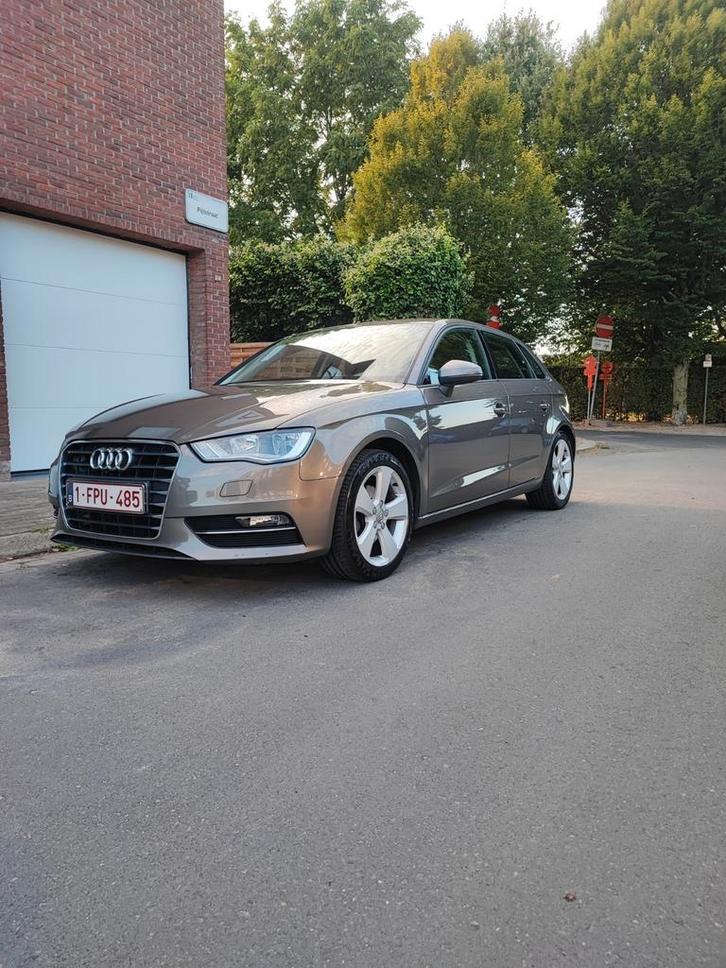 AUDI A3   S LINE 1400 benzine, Auto's, Audi, Particulier, A3, Trekhaak, Benzine, Ophalen