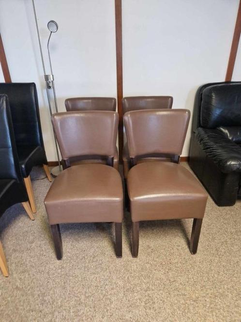 4 BRUINE STOELEN, Huis en Inrichting, Stoelen, Gebruikt, Drie, Bruin, Ophalen