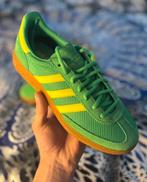 adidas Handball Spezial Unisex - Energy Green, Kleding | Dames, Schoenen, Ophalen of Verzenden, Zo goed als nieuw, Geel