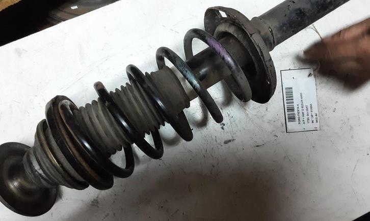 SCHROEFVEER VOOR Ford Fiesta 3 (01-1989/12-1996), Auto-onderdelen, Ophanging en Onderstel, Ford, Gebruikt